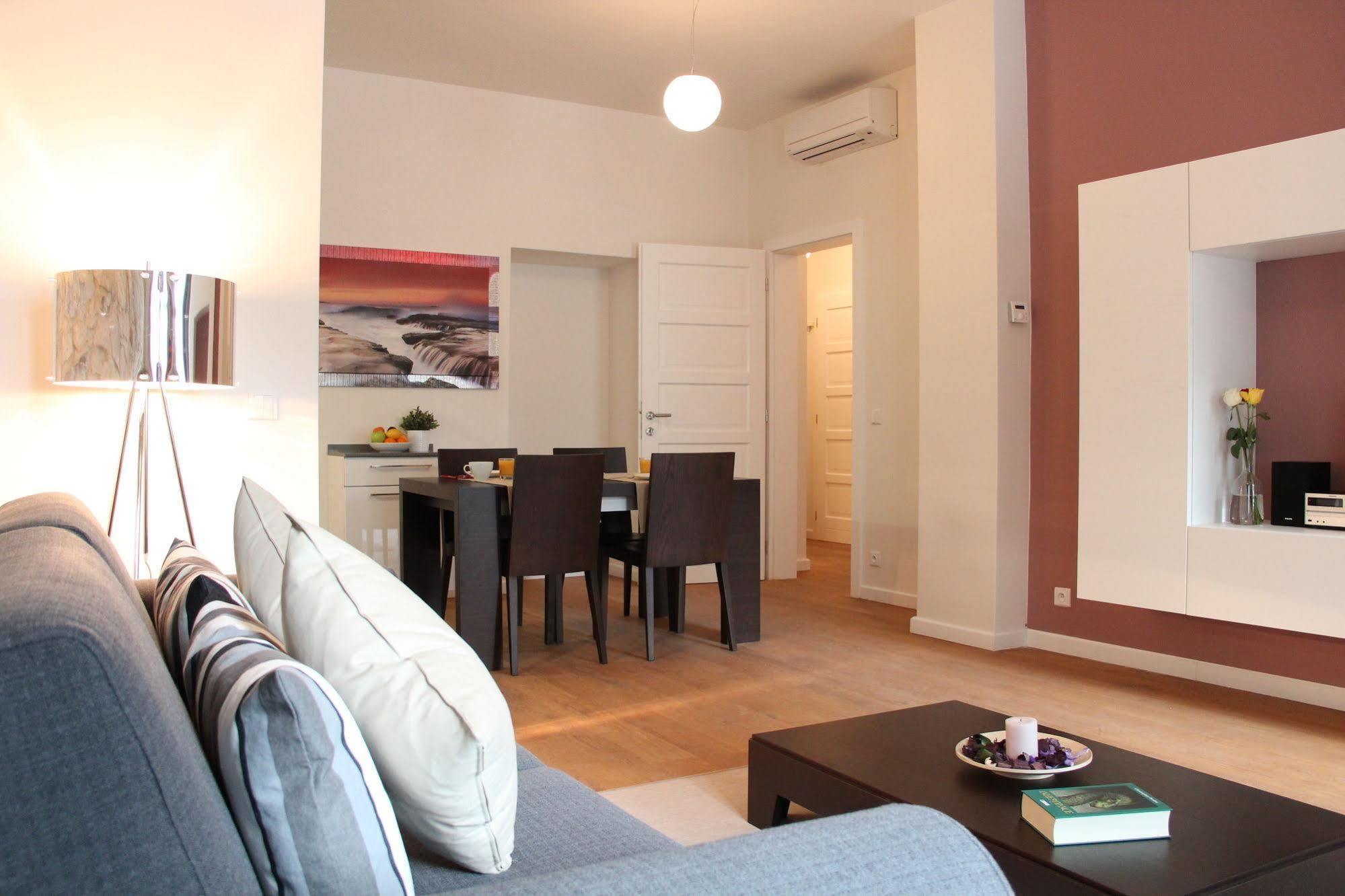 Central Prague Apartments エクステリア 写真