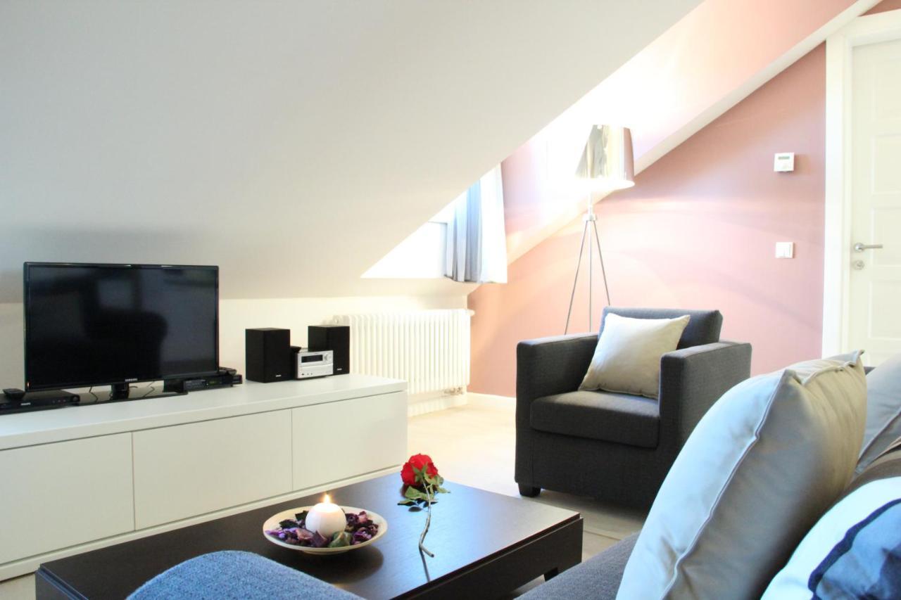 Central Prague Apartments エクステリア 写真